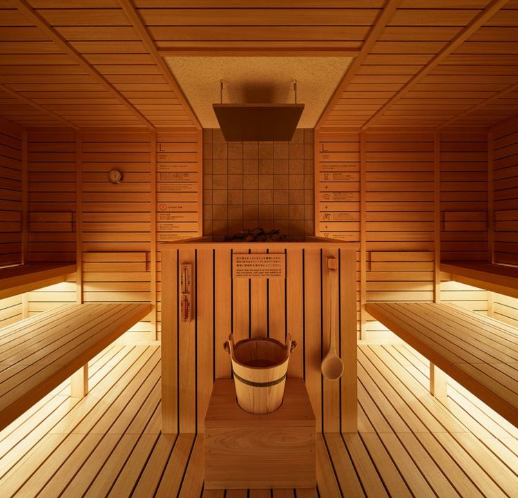 sauna relaxácia drevo ° C kapsulový hotel v Japonsku architekti schémy