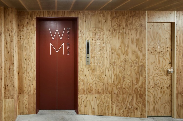 úrovne výťahu muži ženy preglejka kapsule hotel Japonsko