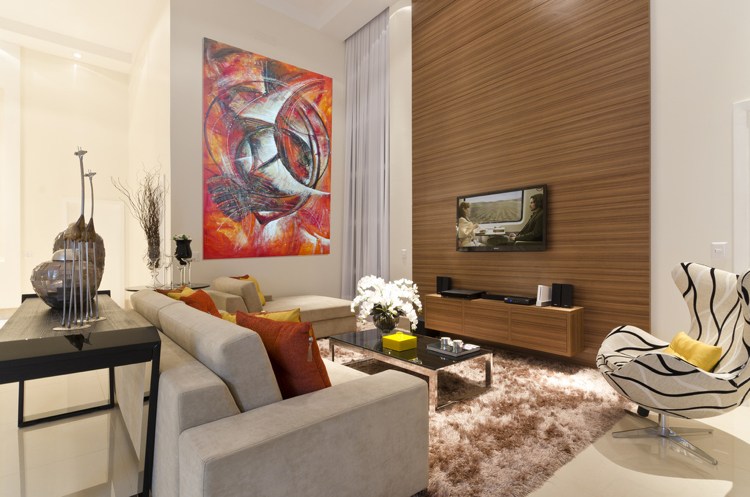 Tipy na zariadenie-obývacia izba-moderné-svetlé-drevo-béžovo-krémové