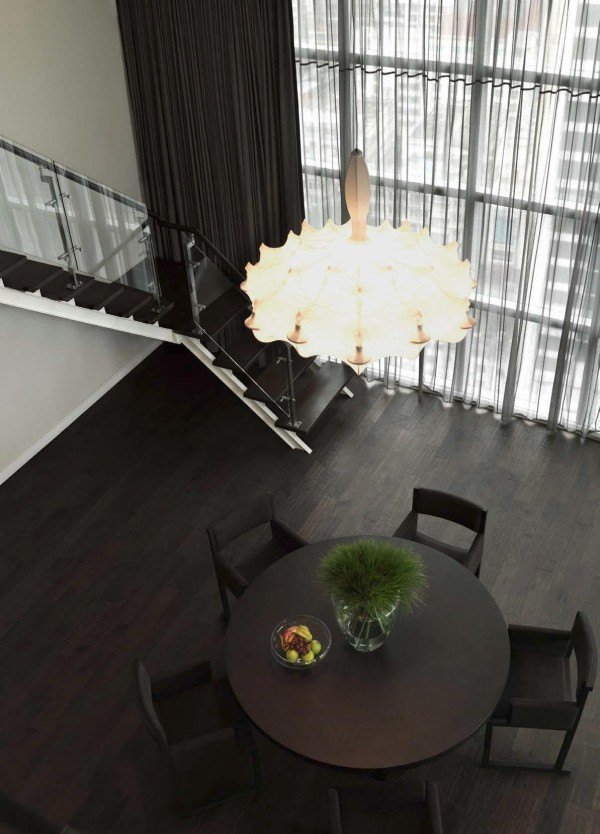 Závesná lampa Zeppelin Flos, moderná dekorácia obývačky