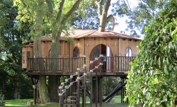 Kancelária navrhuje modernú architektúru Kancelária navrhuje modernú architektúru