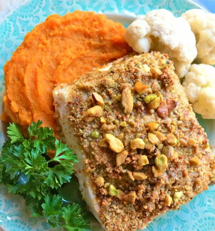 zdravé recepty s pistáciovou kôrkou z rybieho filé a zeleninou