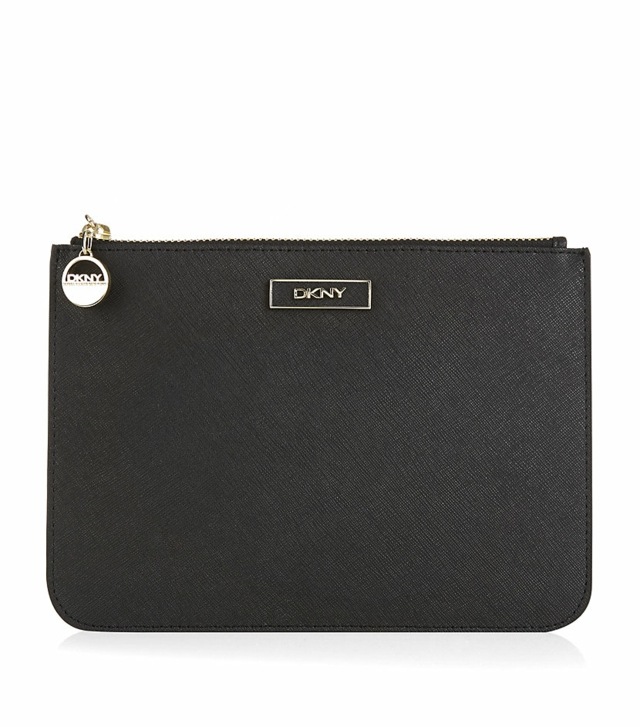 Spojková skrinka DKNY v čiernej farbe so zipsom Dizajnová spojková taška