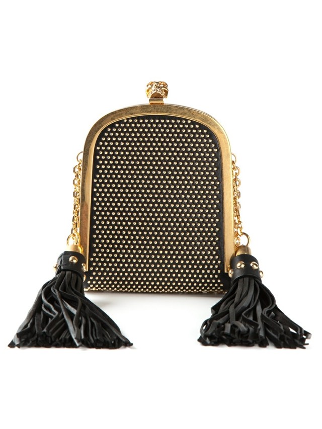 Dizajnová taška so zlatými nitmi ALEXANDER MCQUEEN a volánikmi Klutch-tašky-reťaze-ako-popruhy-a-pútavé-volániky