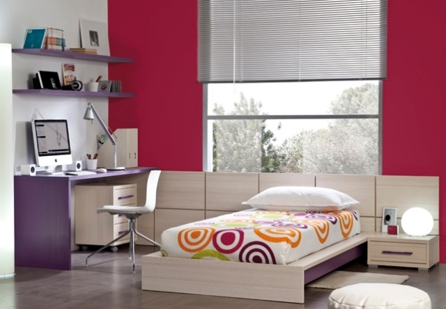 moderné postele-drevo-miestnosť pre mládež-stena-dizajn-maľba-červená