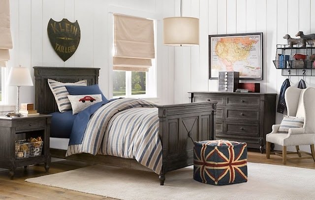 dospievajúca izba-vinobranie-nábytok-dizajn-steny-biele-drevené panely