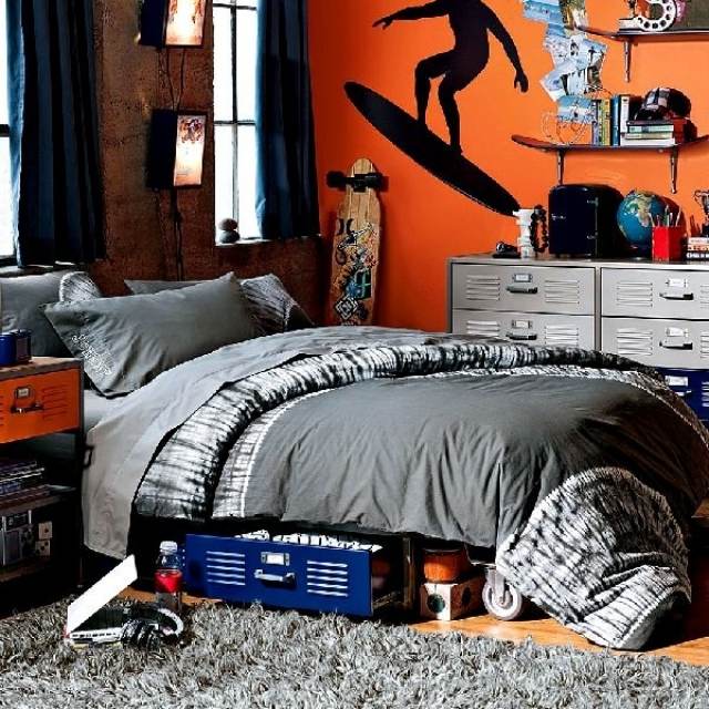 zariadenie izby pre mládež-nápady-farba-stena-oranžová-posteľná prikrývka-sivá