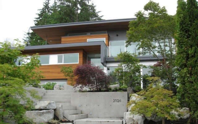 Príklady dizajnu predzáhradky stromov svah domu