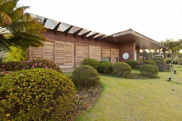 nápady na dizajn príklady minimalistické kríky trávnik