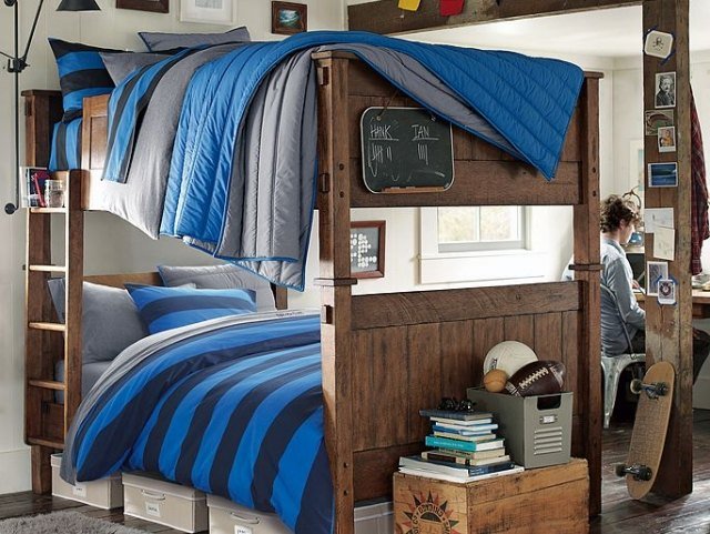 klasický nábytok-detská izba-súrodenci-poschodové postele-rebrík z masívu