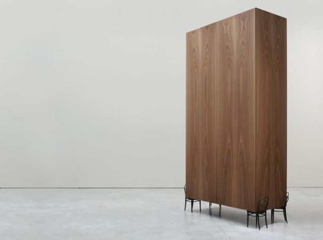 dizajnové nohy šatníka kovové drevo 56 SKRINKA Ron Gilad adele c nápady na dizajn šatníka drevo 56 SKRINKA Ron Gilad adele c