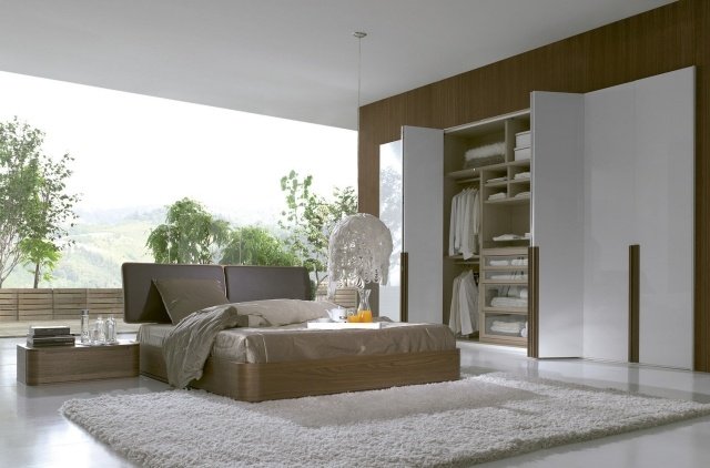 moderná šatníková skriňa z bielych drevených prvkov IXEN Jordi Dedeu carre nápady moderného šatníka biele drevené prvky IXEN Jordi Dedeu carre