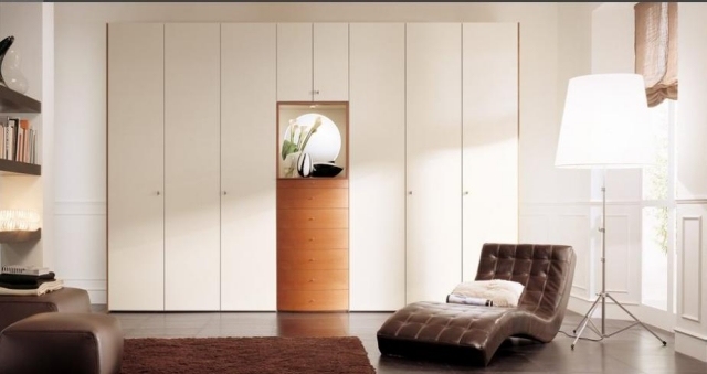 nápady na šatník krémová komoda na drevo lemonde falegnami klasický šatník krémová drevená komoda lemonde falegnami