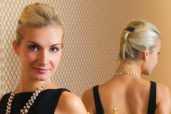 Nápady na účesy na strednej škole-francúzske twistové farebné vlasy promócie trendy nápady jednoduché promócie účesy-francúzsky twist