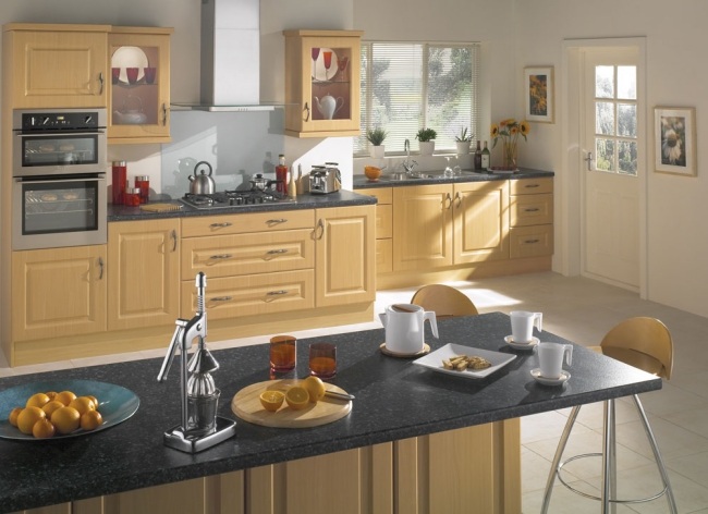 laminátové čierne nápady pre kuchynský ostrovný dizajn klasický