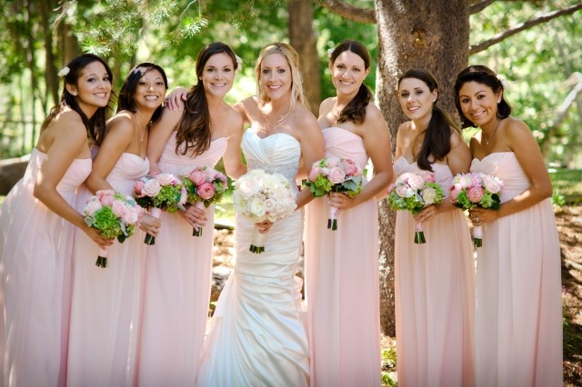 ružové jemné nuansy dlhé družičky šaty z ramena ružovo-jemné-nuansy-dlhé-družičkové-šaty-bez ramien