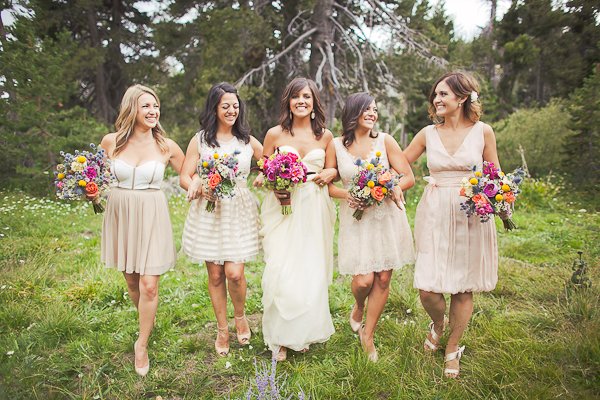 nahé farby pre modely šiat družičiek nahé farby-družička šaty obrázky-modelky