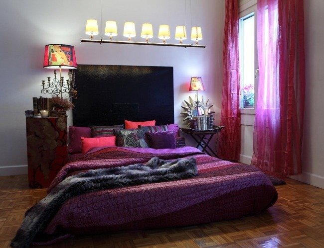 nápady na dekoráciu miestnosti pre mládež, dievča, priesvitné záclony, magické purpurové látky