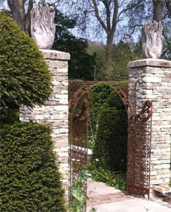 záhradný dizajn kovovej brány z prírodného kameňa z hnutia umenia a remesiel