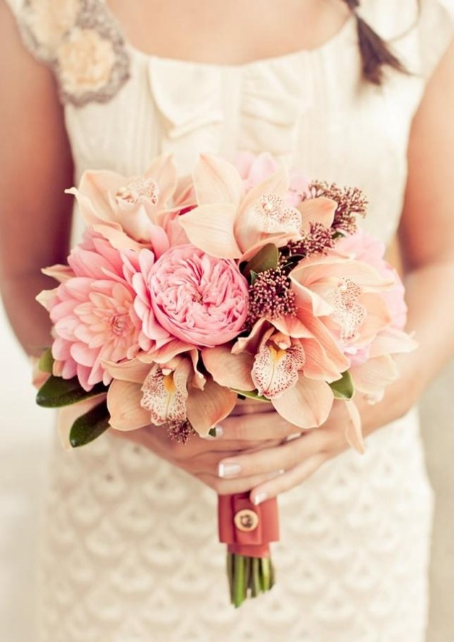 nápady romantických kytíc-svadobné voňavé orchidey