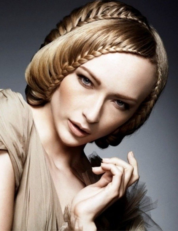 Cop dlhé vlasy prepracované vodopádové vrkoče