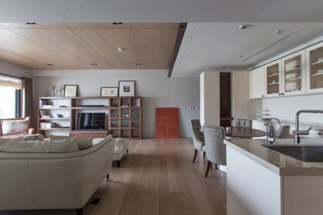 Parketové a parketové podlahy, moderný a svetlý obývací priestor otvorený