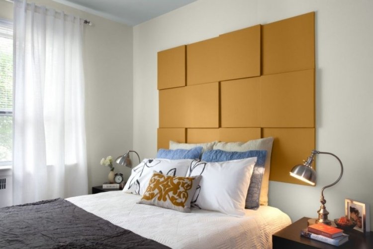 Nápady na čelo postele - geometrické 3D motívy v pieskovo žltej farbe útulný záhlavie-nápady-geometrický-piesčitý-farebný reliéf-povrch