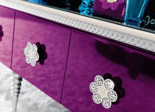 Luxusný dizajn purpurovej skrine do spálne Luxusný dizajn spálne vo fialovej skrini