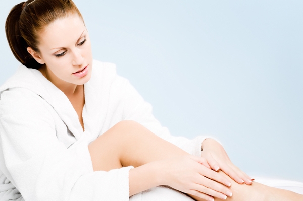 Tipy na starostlivosť o pokožku holiacich nôh