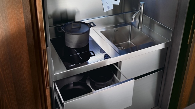 Tu-23 vybavené kuchynskými nerezovými povrchmi moderné vybavenie kuchynskou technológiou