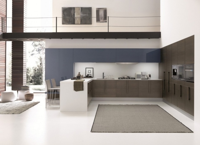 rohová kuchyňa vybavená kuchynská linka moderné barové stoličky interiérový dizajn-colombini casa