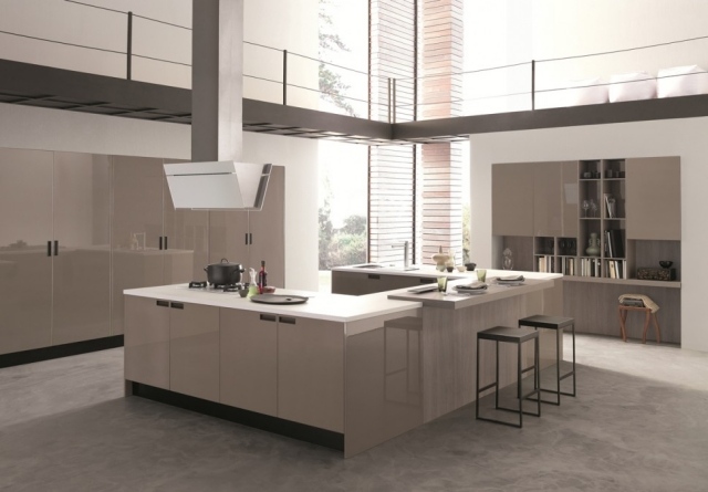 lak kuchyňa lesklé predné diely odsávač pár zavesený na strope