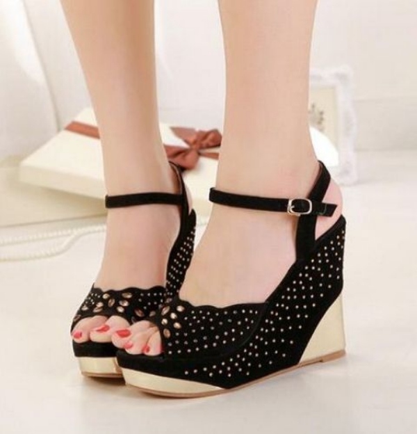 Elegantný zdobený kamienkami, čiernobiely čierne sandále-vysoké podpätky-móda-2014