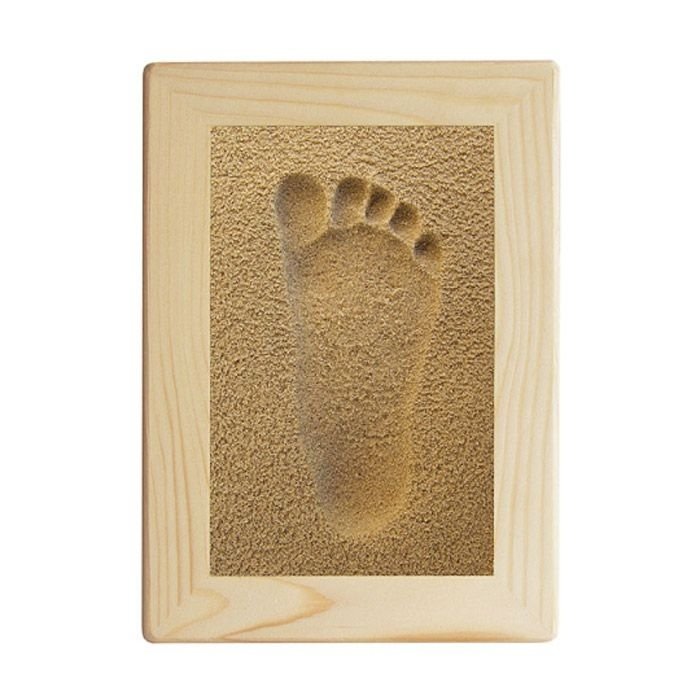 Darčeky-k-narodeniu-kreatívne nápady-pieskové-spomienky-stopa ruky