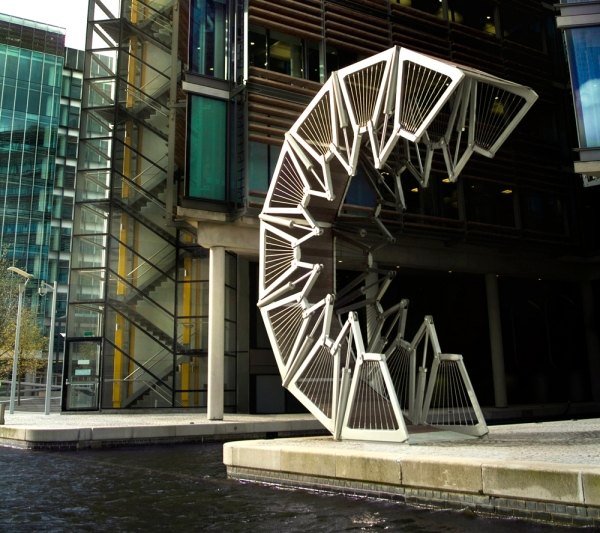 mosty anglie moderný inovatívny valivý most