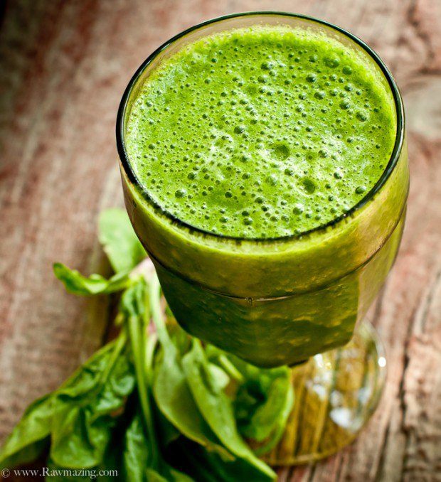 zelený-detox-smoothie-recept-banán-ananás-špenát