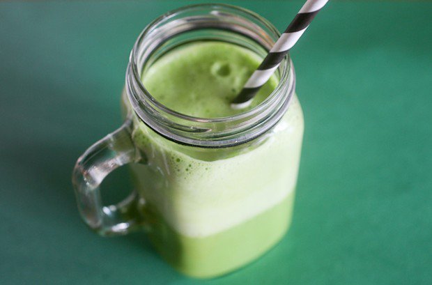 krémovo-zelený-detox-smoothie-recept