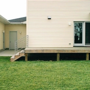 nápady na renováciu terasy z drevenej terasy pred domom