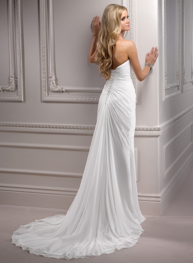 Elegantné šaty pre romantickú nevestu paris šifónový dizajn šiat so zadným výstrihom