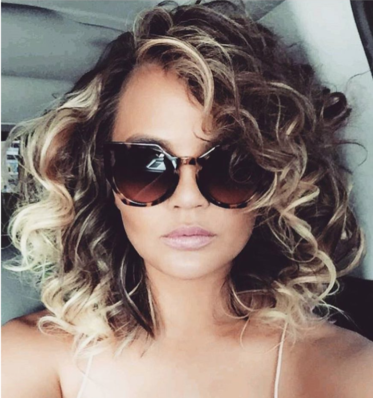 Nápady na úpravu vlasov Nápady na úpravu vlasov prirodzene zvlnia hviezdy chrissy teigen