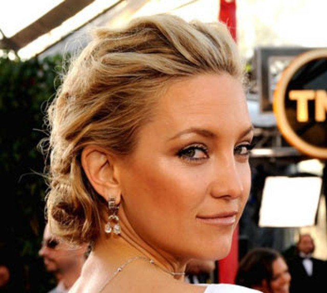 bielo-dlhé šaty-kovové prvky