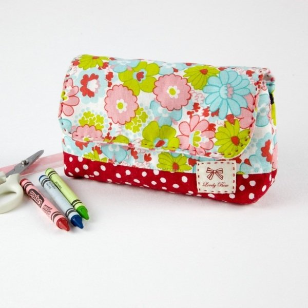 Úložný box-taška-pero-farebné-kvetinové-prevedenie-kutilstvo-školáci-projekty