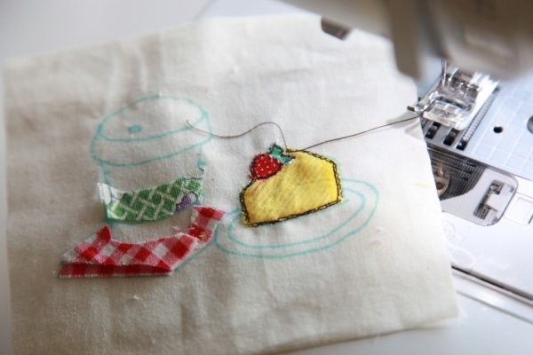 raňajkové vrecúško-výšivky-motívy-jedla-detské-vrecúško