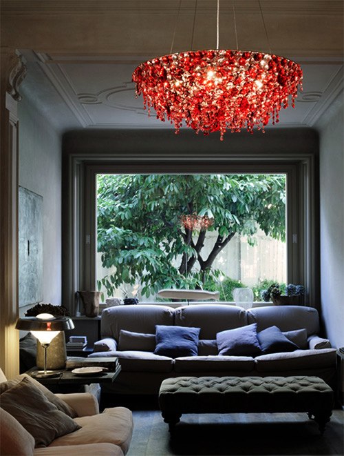 Dizajnové žiarovky prinášajú štýl kreativity do červenej vibrácie Dizajnové žiarovky prinášajú kreativitu a štýl do vibračnej červenej