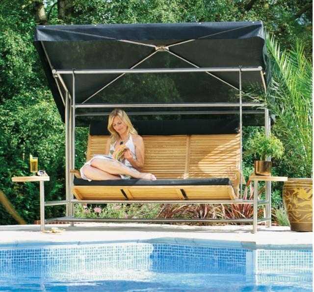 Drevená záhrada hollywoodskych hojdačiek Alexander Rose Avant