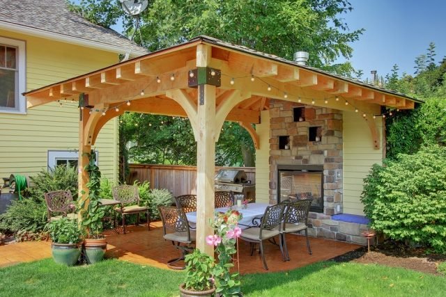 Nápady na ochranu súkromia záhradná drevená pergola protislnečný krb Ochranná clona záhradná drevená pergola protislnečný krb