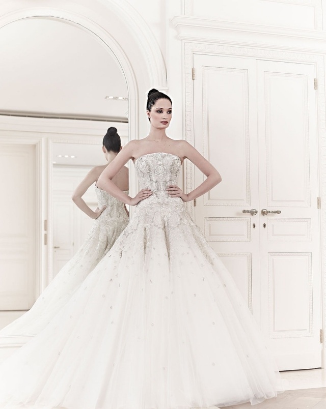 svadobné šaty 2014 zuhair murad bandeau živôtik off rameno vojvodkyňa svadobne-saty-2014-zuhair-murad-bandeau-corsage-rameno-free-vojvodkyňa