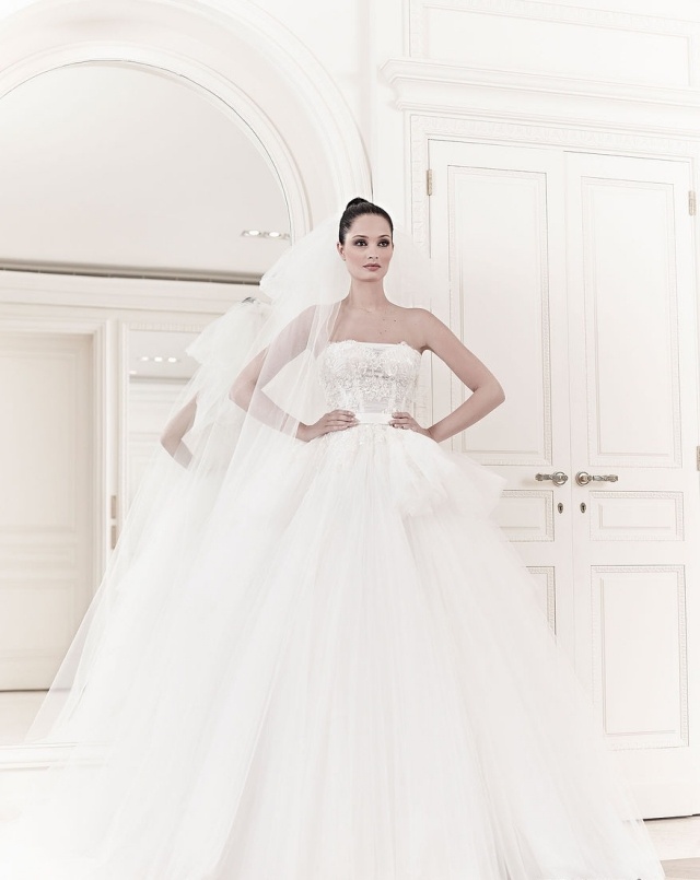 svadobné šaty princezná tyl sukňa off rameno transparentný živôtik svadobné šaty-princezná-tyl-sukňa-mimo-ramena-transparentná-korzet