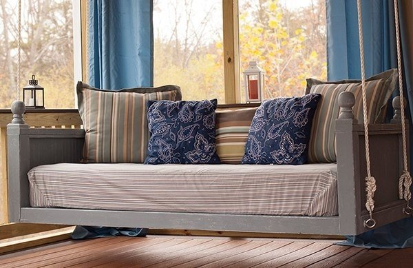 15-myšlienok-veranda-hojdačka-leto-dizajn