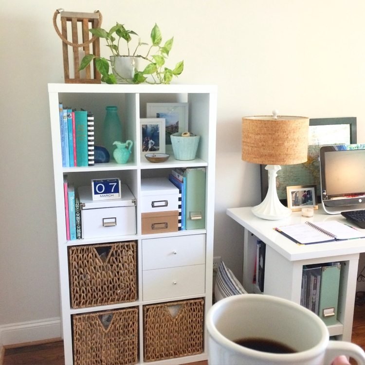 domček pre bábiky-build-yourself-ikea-bookshelf-kallax-white